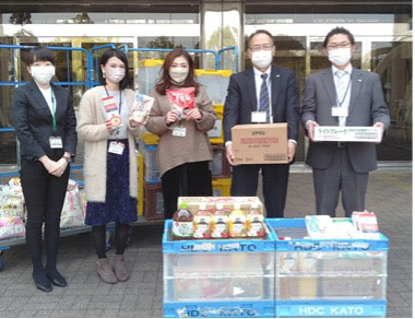 （写真）左から平和堂 山本、滋賀県社会福祉協議会 黄瀬様、桒野様、加藤産業 合田様、木村様